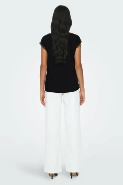 Only Blusa manga curta renda New