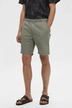 Selected Calças curtas chino com cintura elástica de algodão reciclado. Fashion