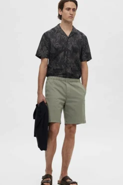 Selected Calças curtas chino com cintura elástica de algodão reciclado. Fashion