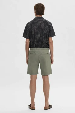 Selected Calças curtas chino com cintura elástica de algodão reciclado. Fashion