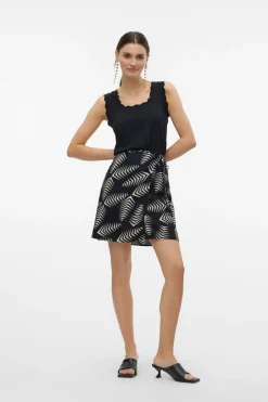Vero Moda Saia curta cruzada Preto Discount