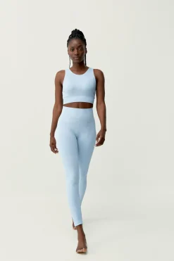 Born Living Yoga Top Amal Sky Soft azul Sale