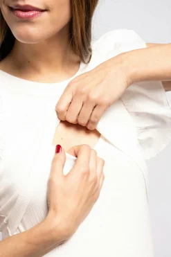 Ohma! T-shirt de amamentação com folhos nas mangas bege New