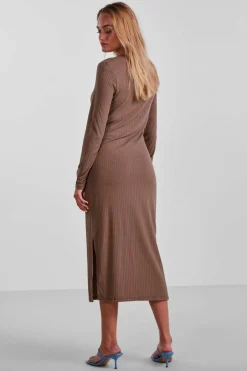 Pieces Vestido midi básico Online